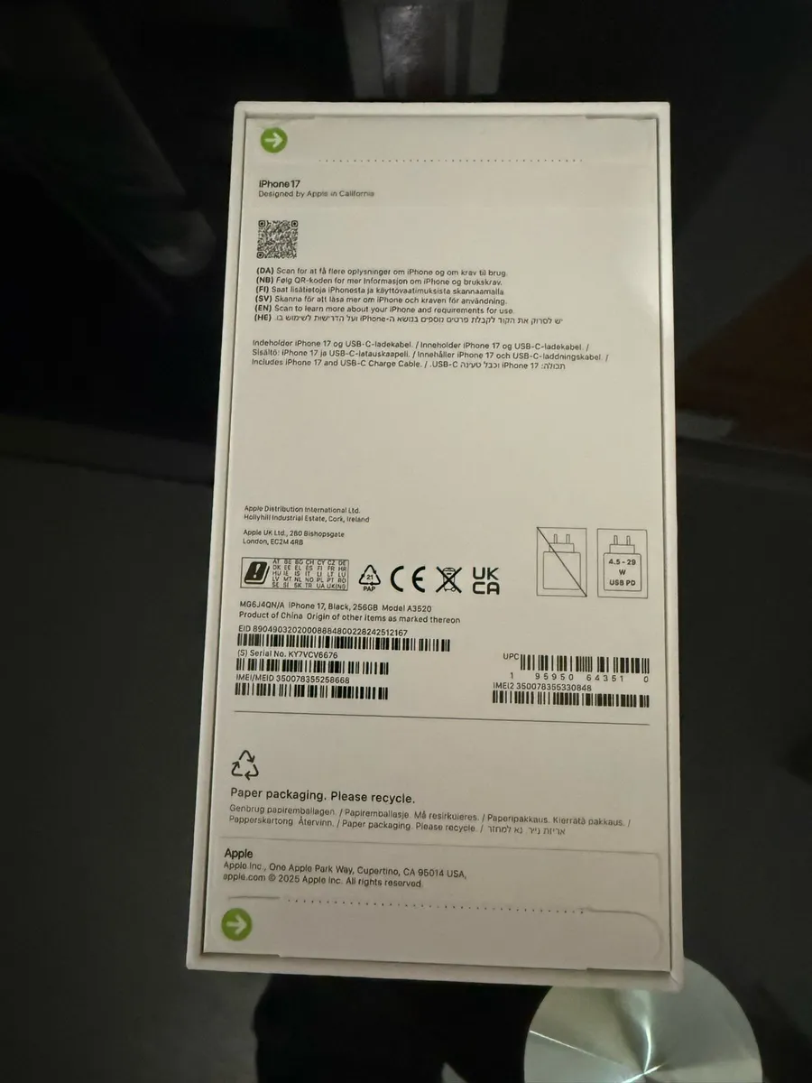 iPhone 17 256GB Unlocked brand new - Image 2