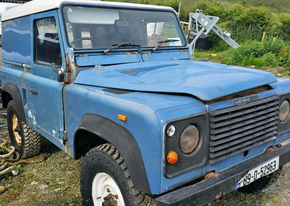 Landrover Defender 90 - Image 1