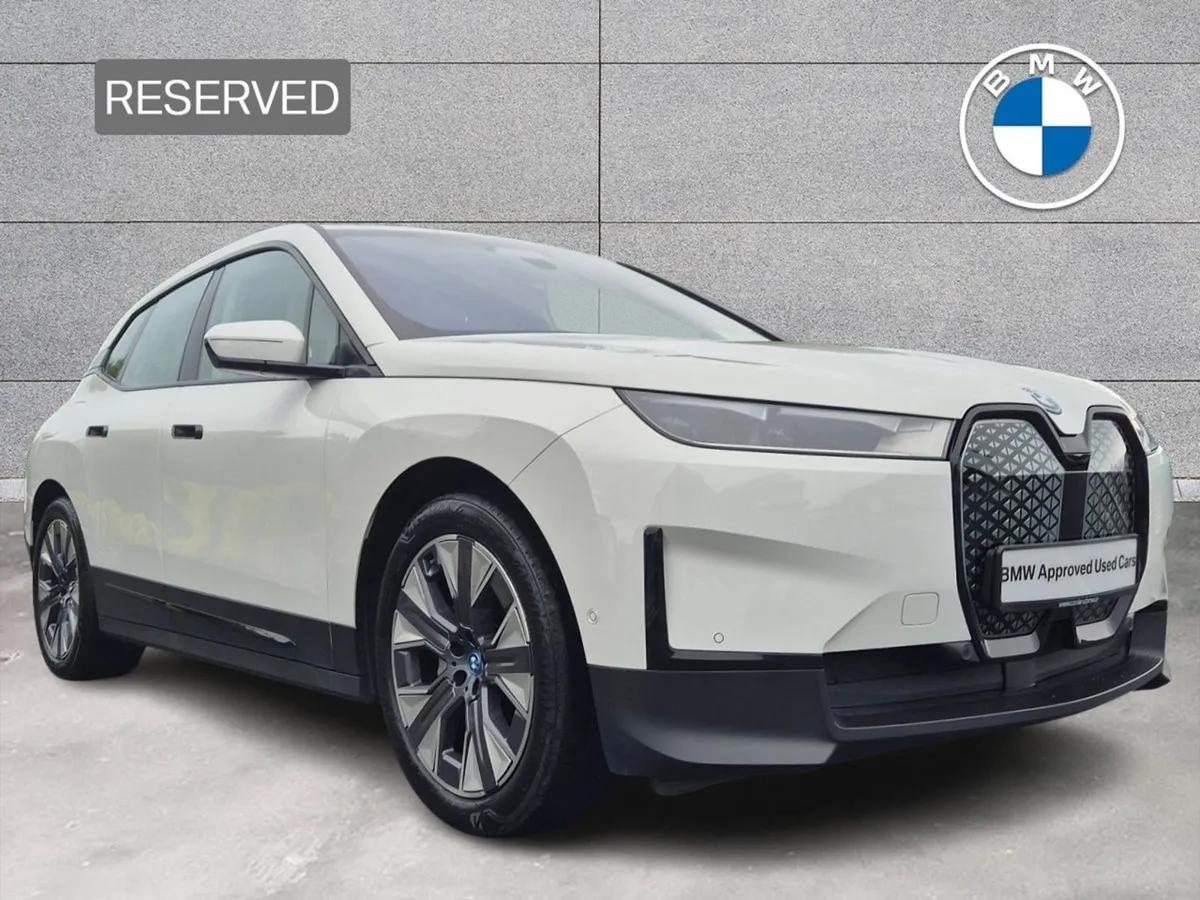 BMW IX Xdrive40 Sport - Image 1