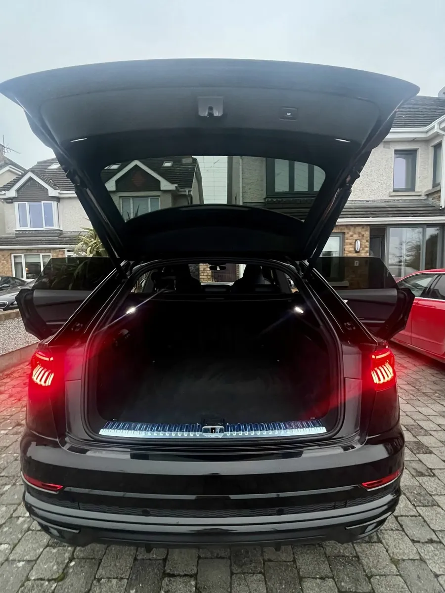 Audi Q8 2023 - Image 2
