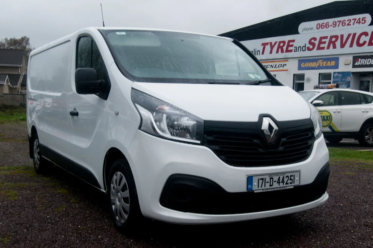 Renault Traffic 2017 Van Diesel - Image 1