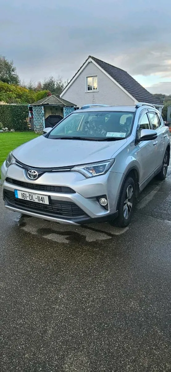 Toyota rav4 2016 - Image 2