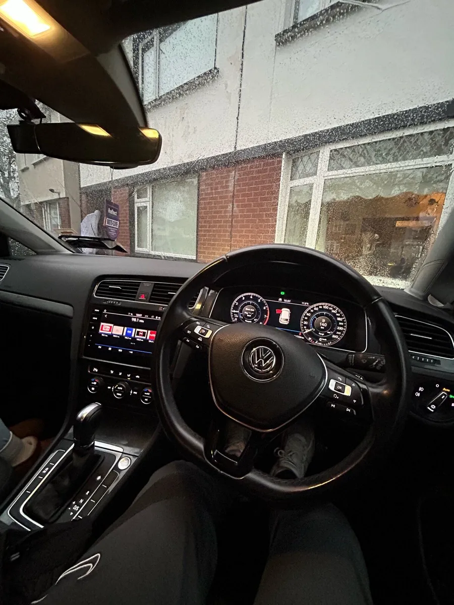 Volkswagen Golf TSI - Image 2