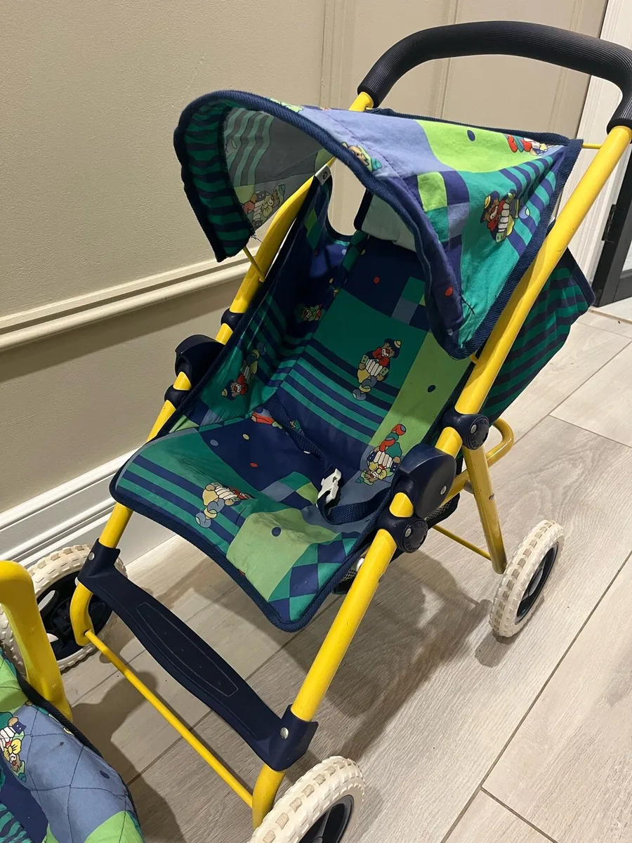 Buggy and carry cot - Image 3