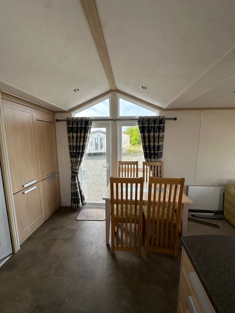 Pemberton St Moritz 40 x 12 / 2 Bedroom 🔥 - Image 2