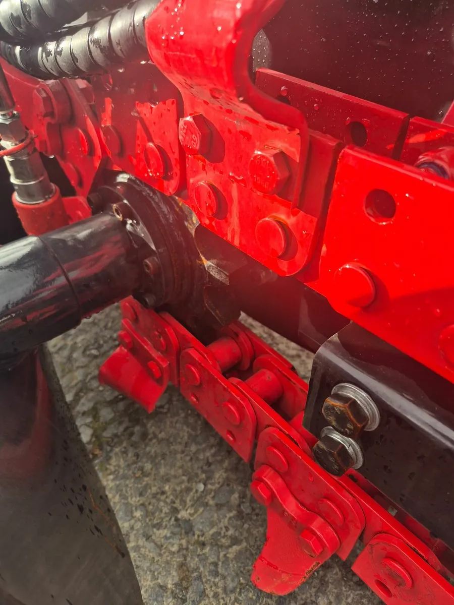 Trencher hydraulic - Image 3