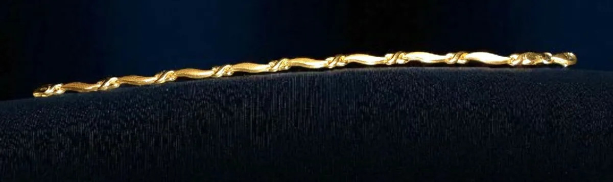 Beautiful 18k gold bracelet - Image 2