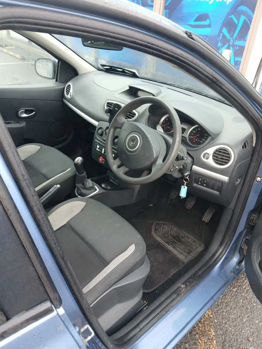 Renault Clio 2011 - Image 3