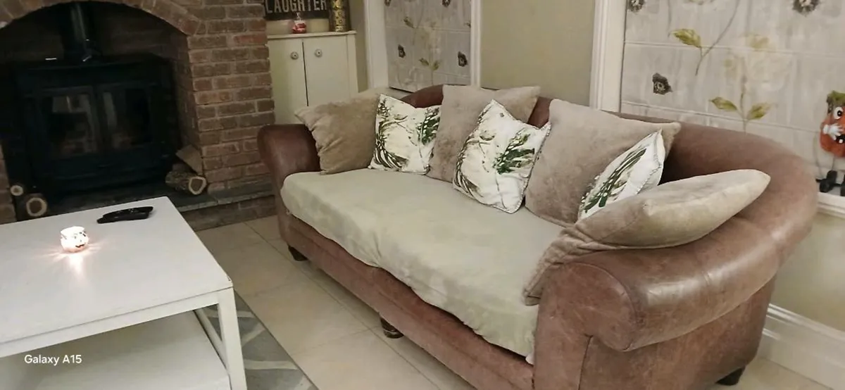 Couch - Image 3