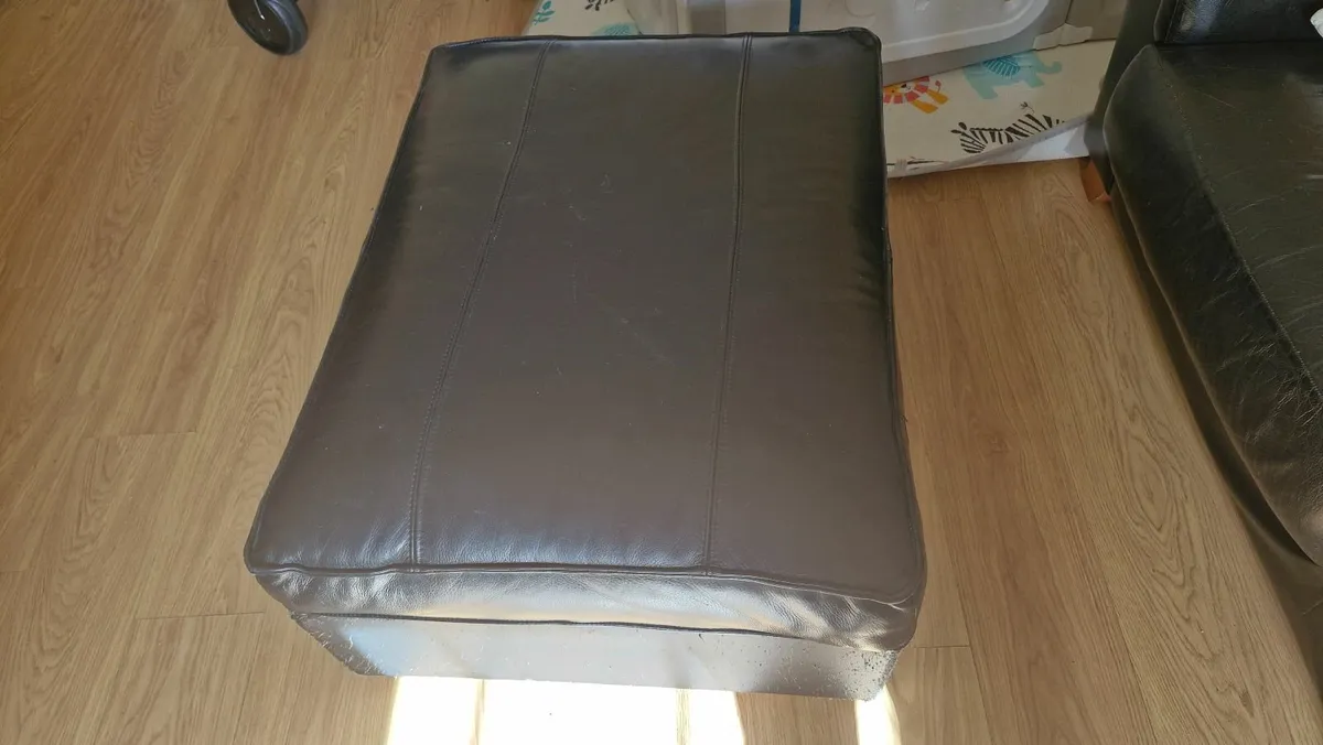 Leather sofa - Image 2