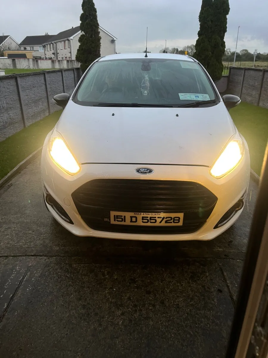 Ford Fiesta 2015 - Image 1