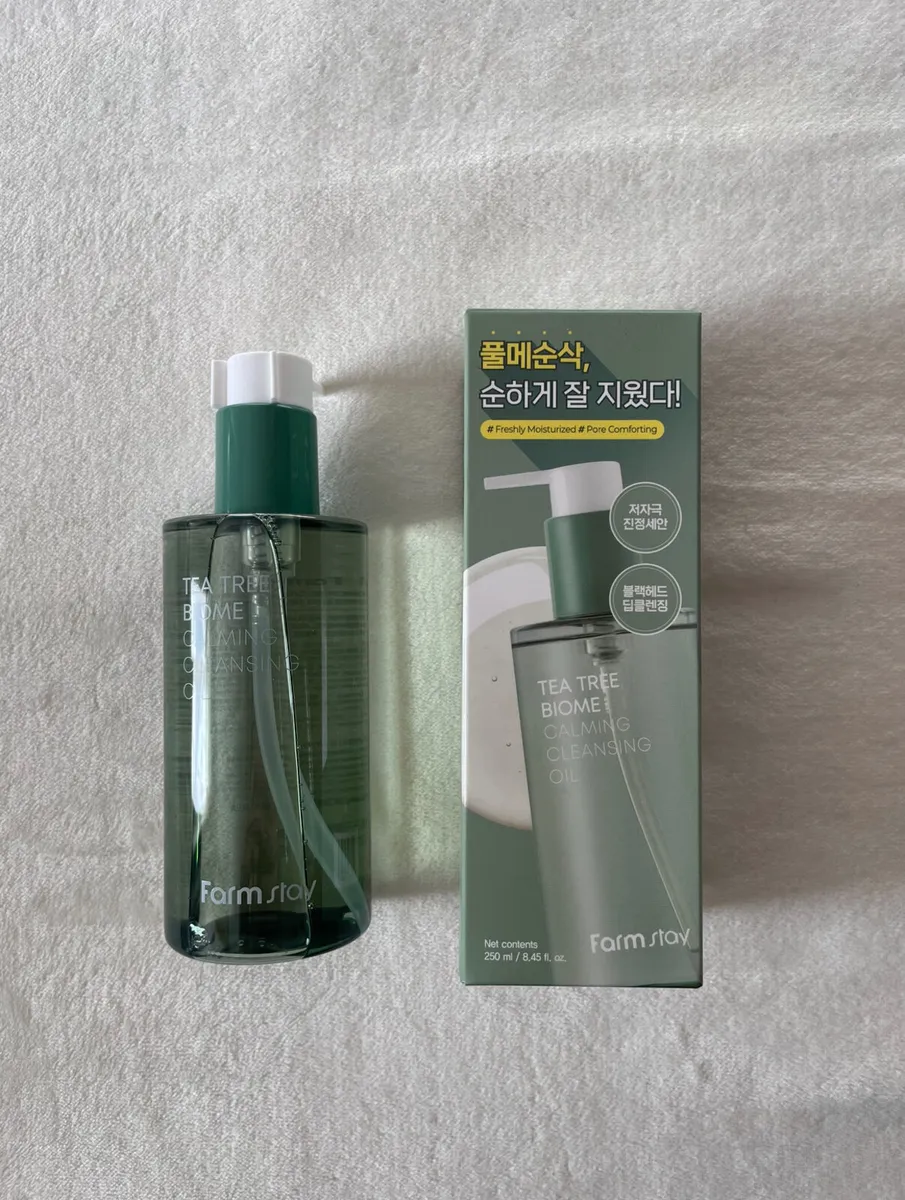 FarmStay Tea Tree Biome Calming Cleansing Oil