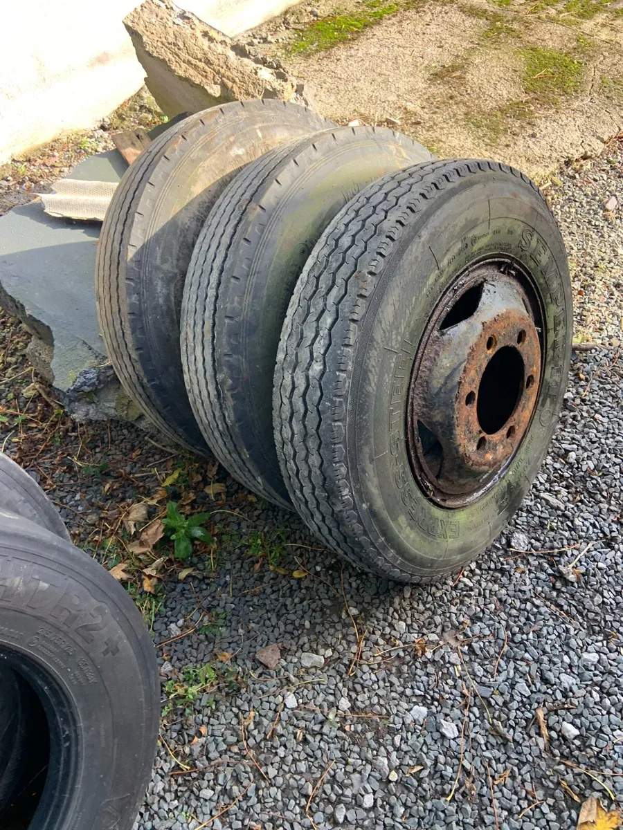 Small truck tyres - Image 1