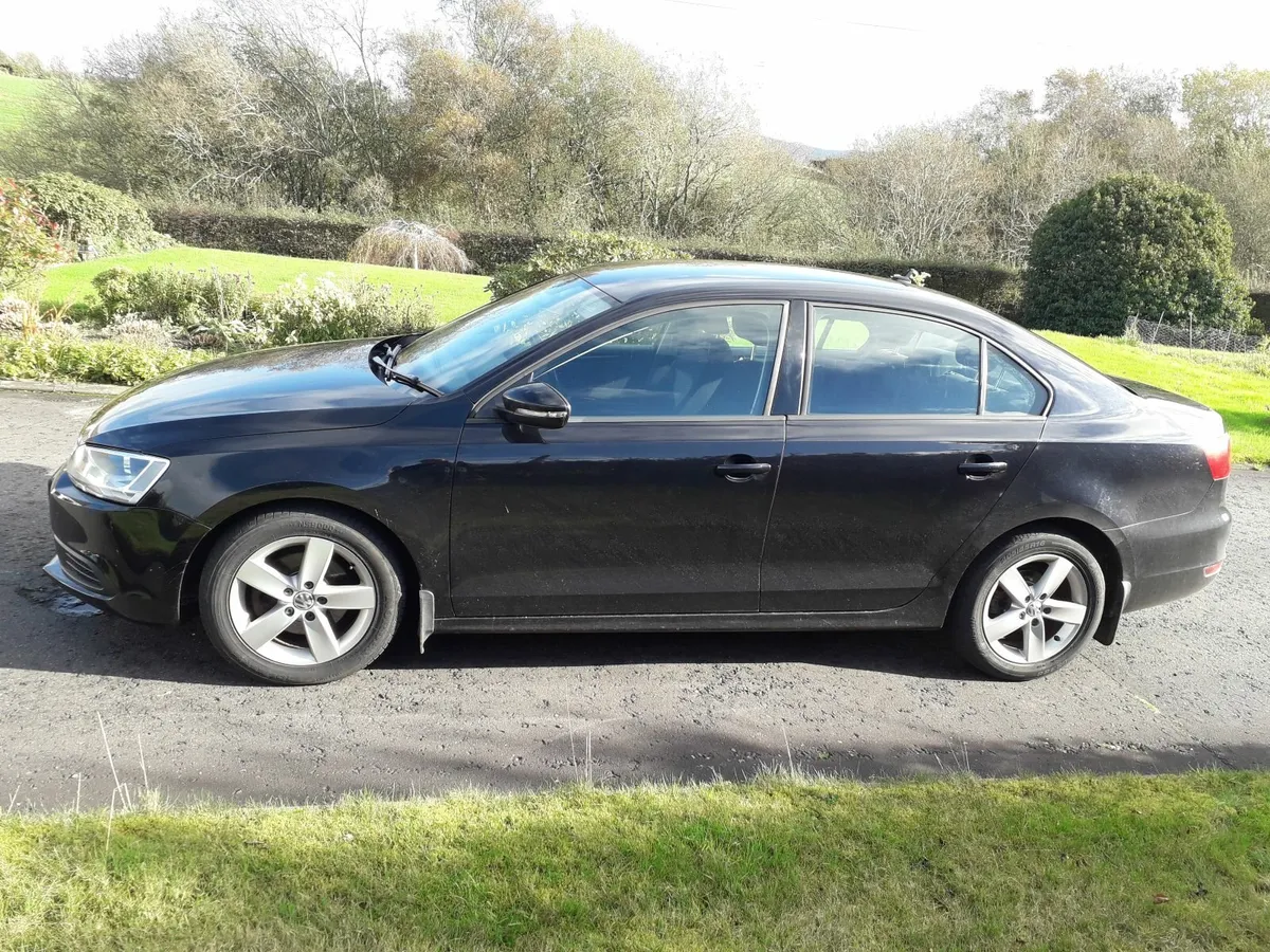 Volkswagen Jetta 2013 - Image 4