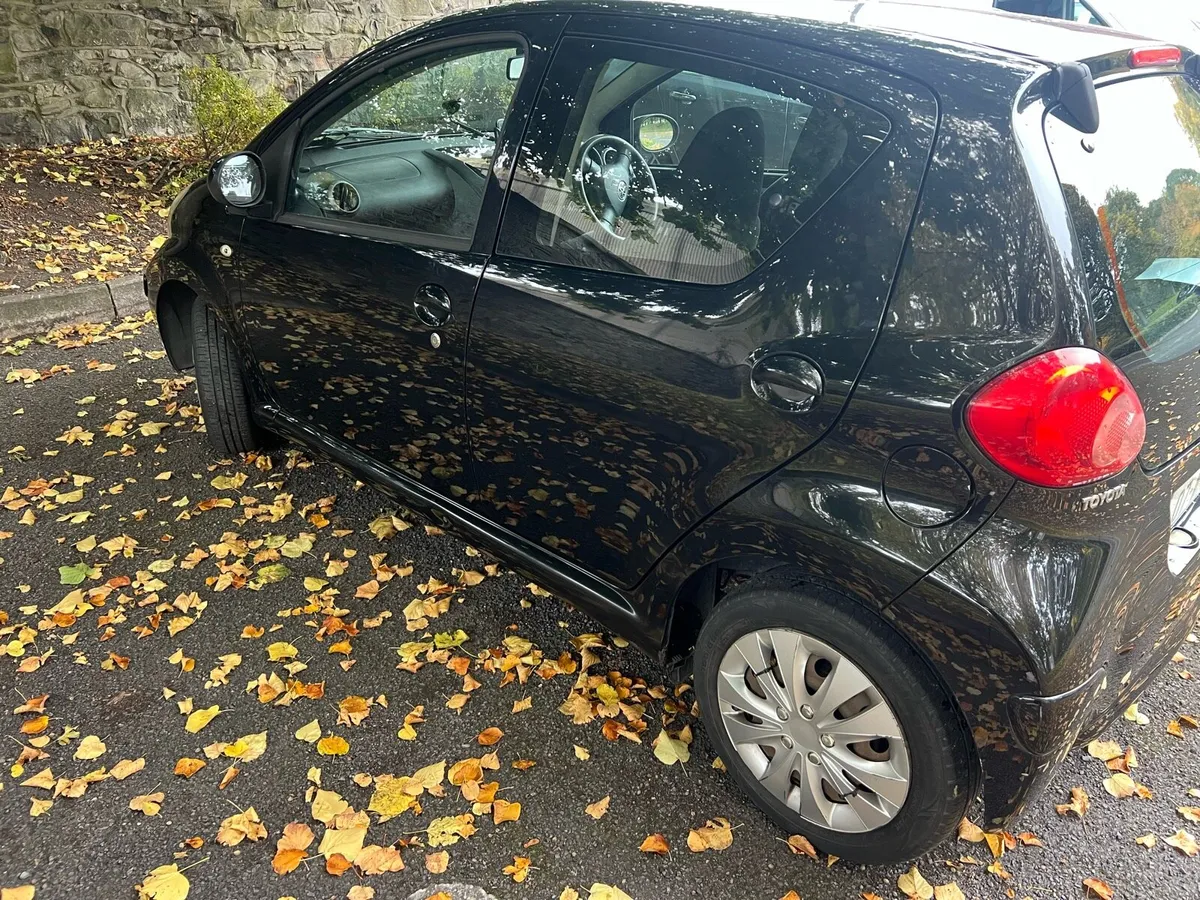 Toyota Aygo 2007 Manual - Image 2
