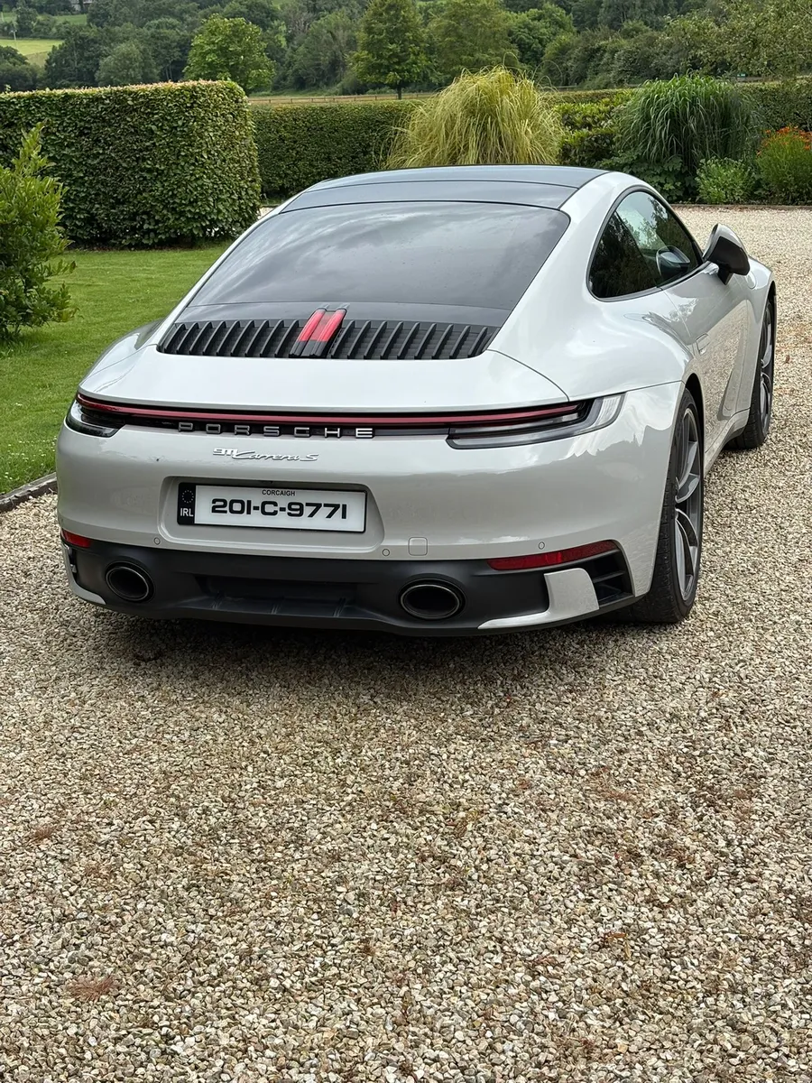 Porsche 911 (992) 2020 Like New - Image 4