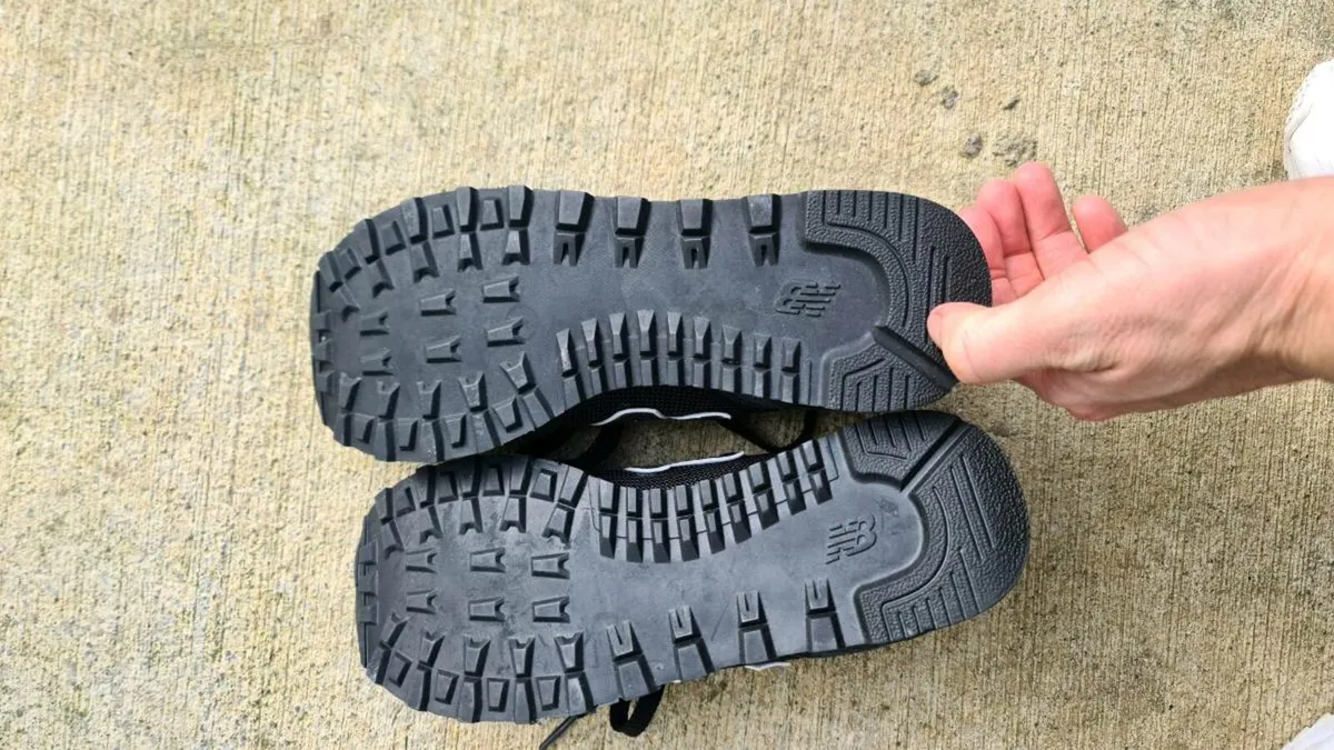 New balance trainers never worn - Image 4