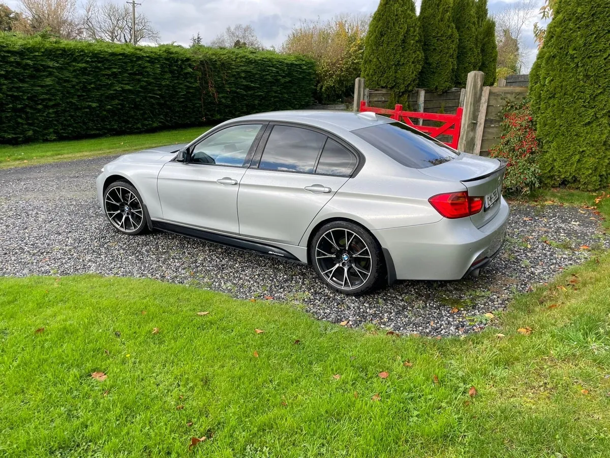 BMW 3-Series 2012 - Image 3