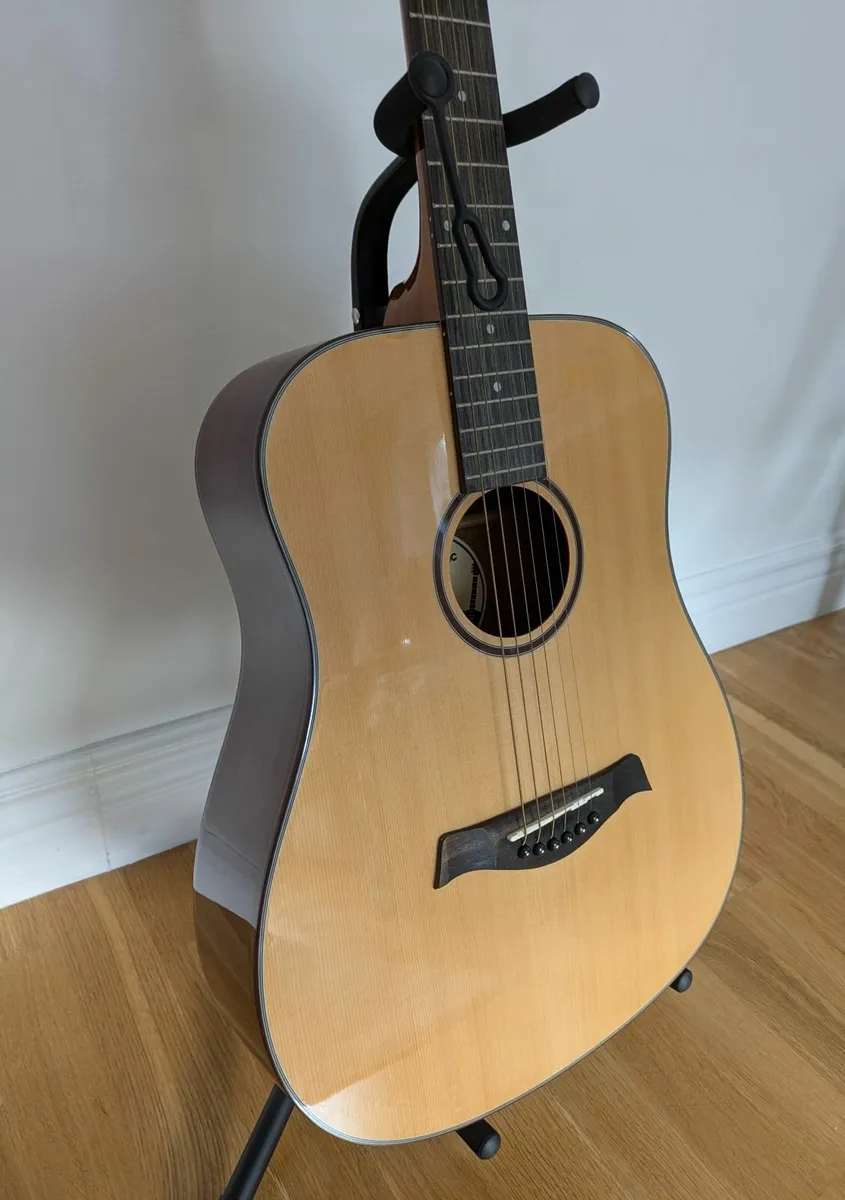 3/4 size Acoustic Guitar - Image 3