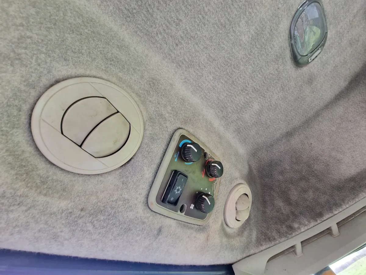 John Deere Compact Tractor - Image 3