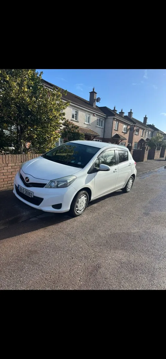 Toyota Vitz 2013 AUTOMATIC