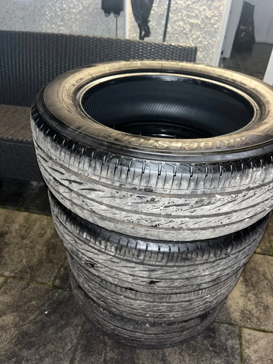 4x 215/60R17 Bridgestone Tyres - Image 1