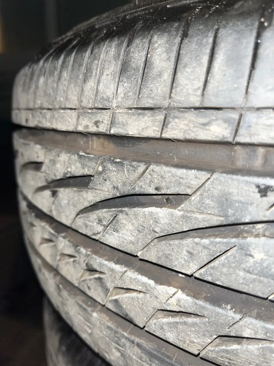 4x 215/60R17 Bridgestone Tyres - Image 2