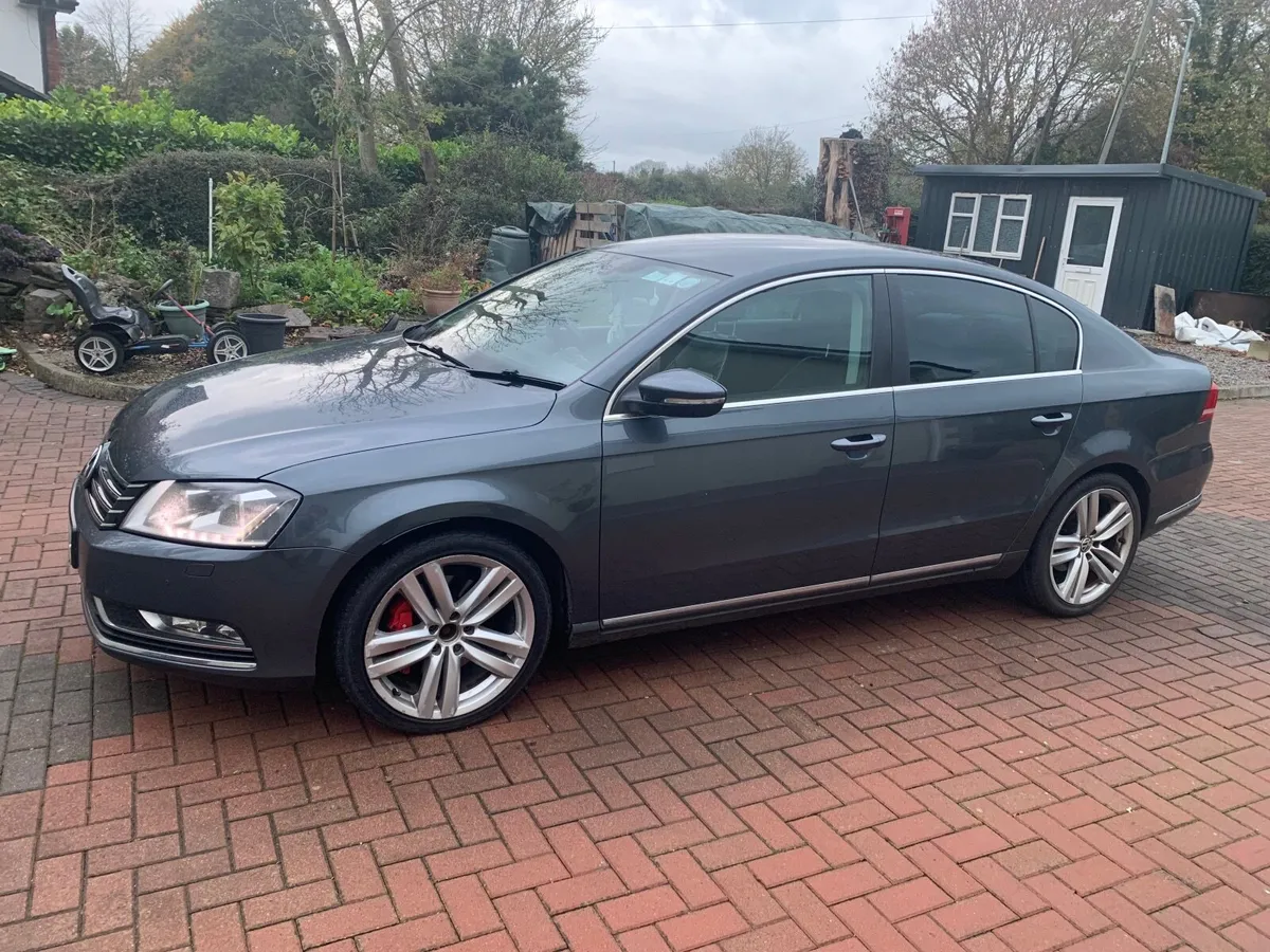 Volkswagen Passat 2014 - Image 1
