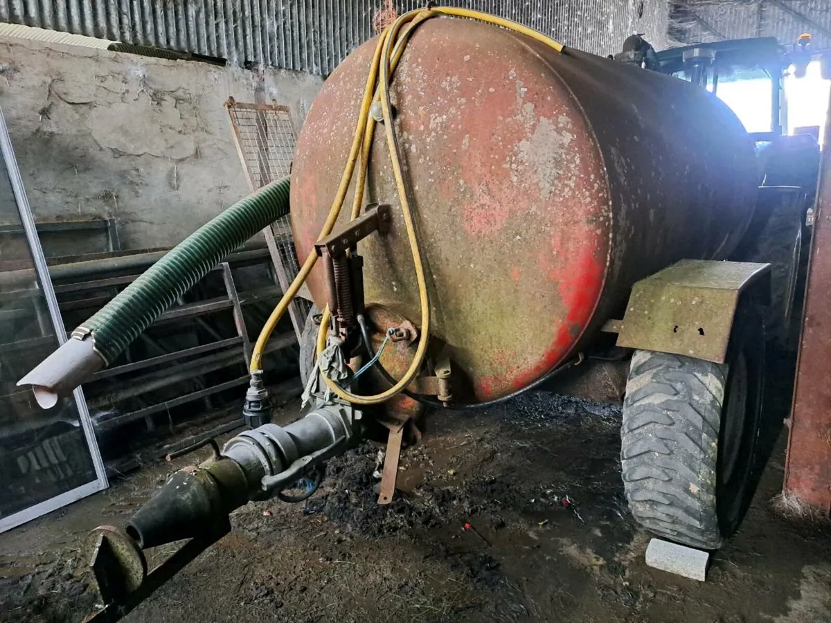 Slurry tank - Image 1