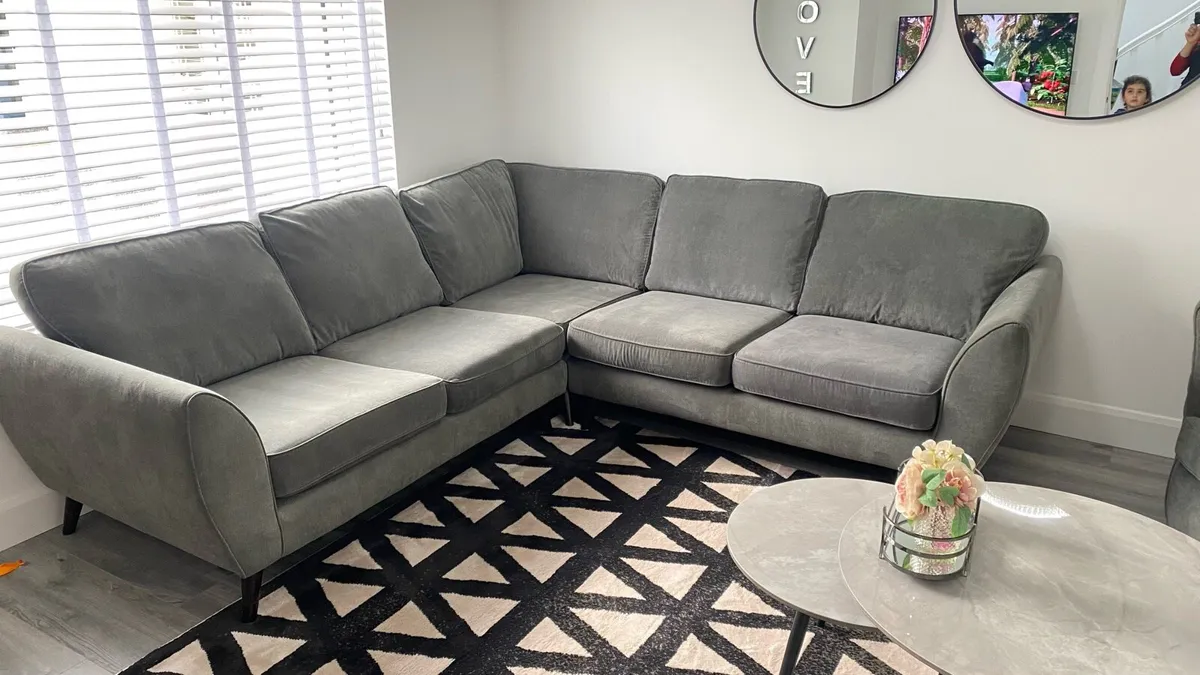 Corner sofa and swing chair - Image 3