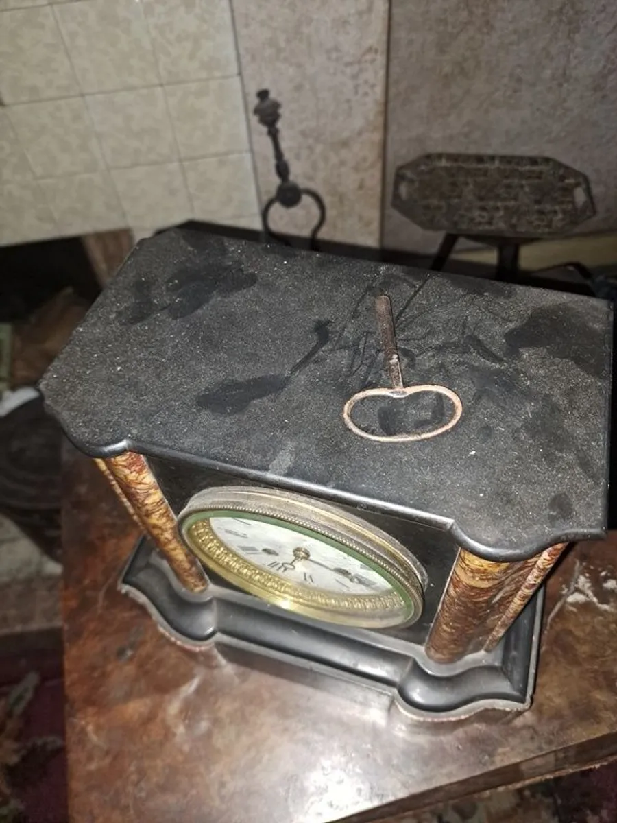Antique mantle clock - Image 2