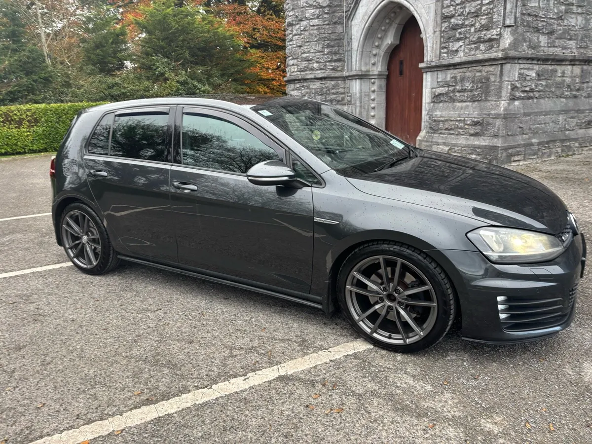 Volkswagen Golf GTD - Image 2