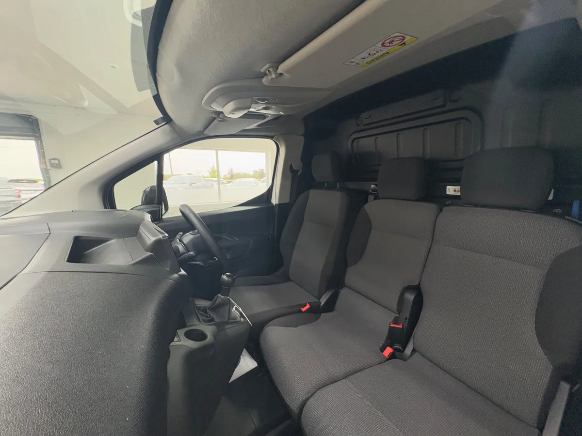 2021 Citroen Berlingo 1.5D 3 seat - Image 3