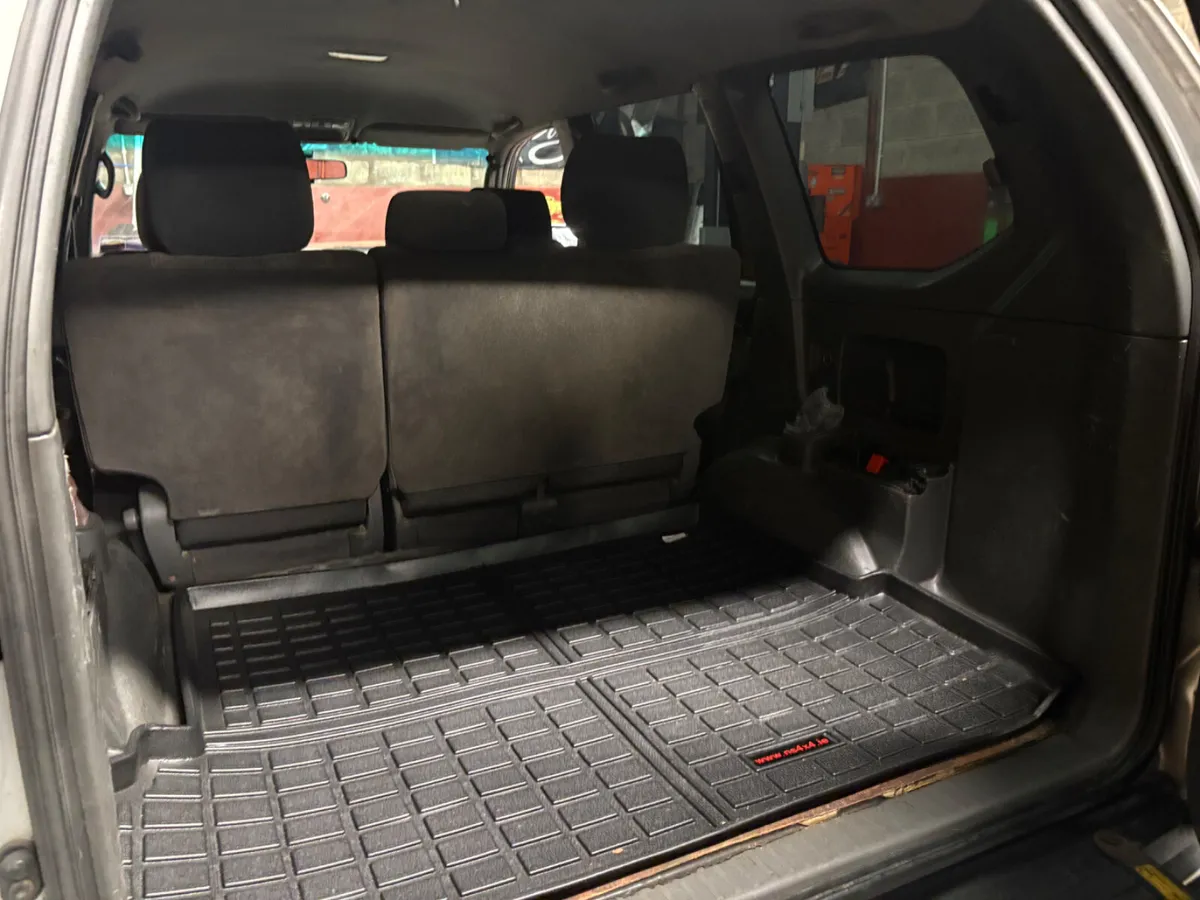 Land Cruiser crew cab - Image 4