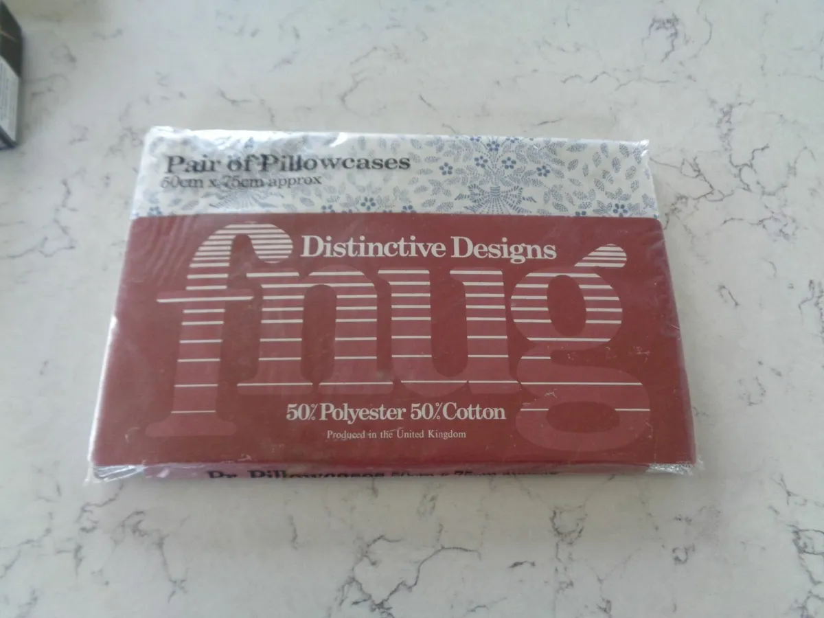 "Fnug" Pillowcases x 2 for Sale - Image 2