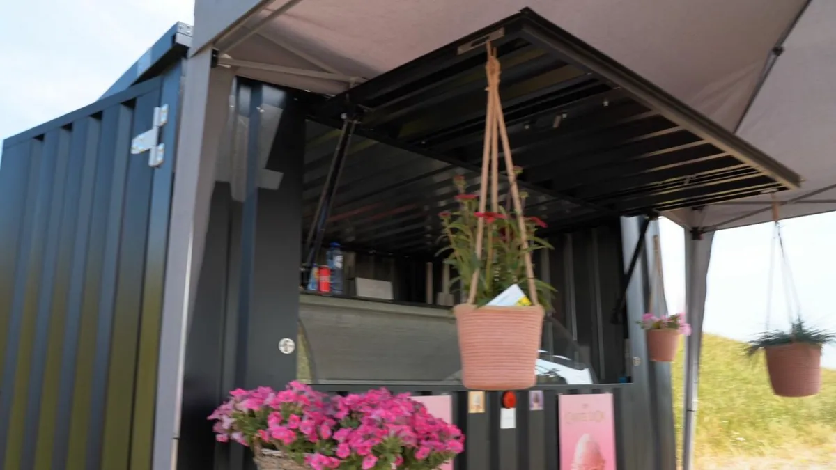 Modern Bar Container 3x2 – Outdoor Use - Image 3