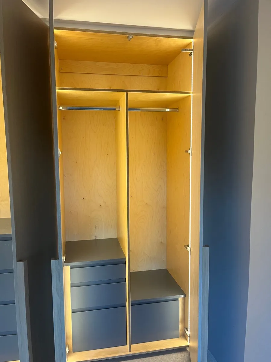 Wardrobe - Image 3