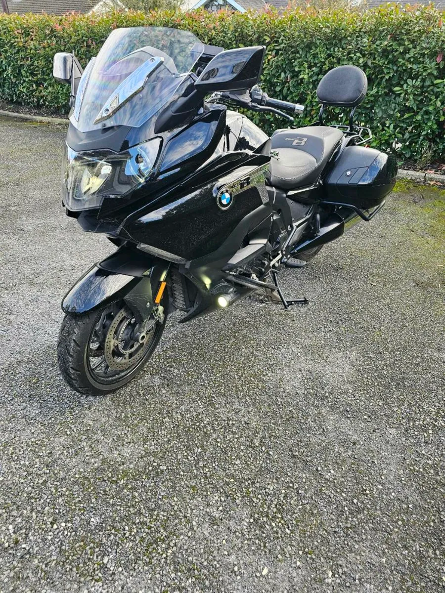 2018 K1600 LE bagger (Luxury Edition) - Image 1