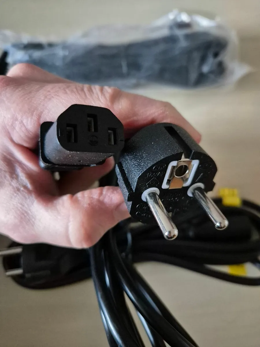 Mains EU to IEC C13 plug - Image 1