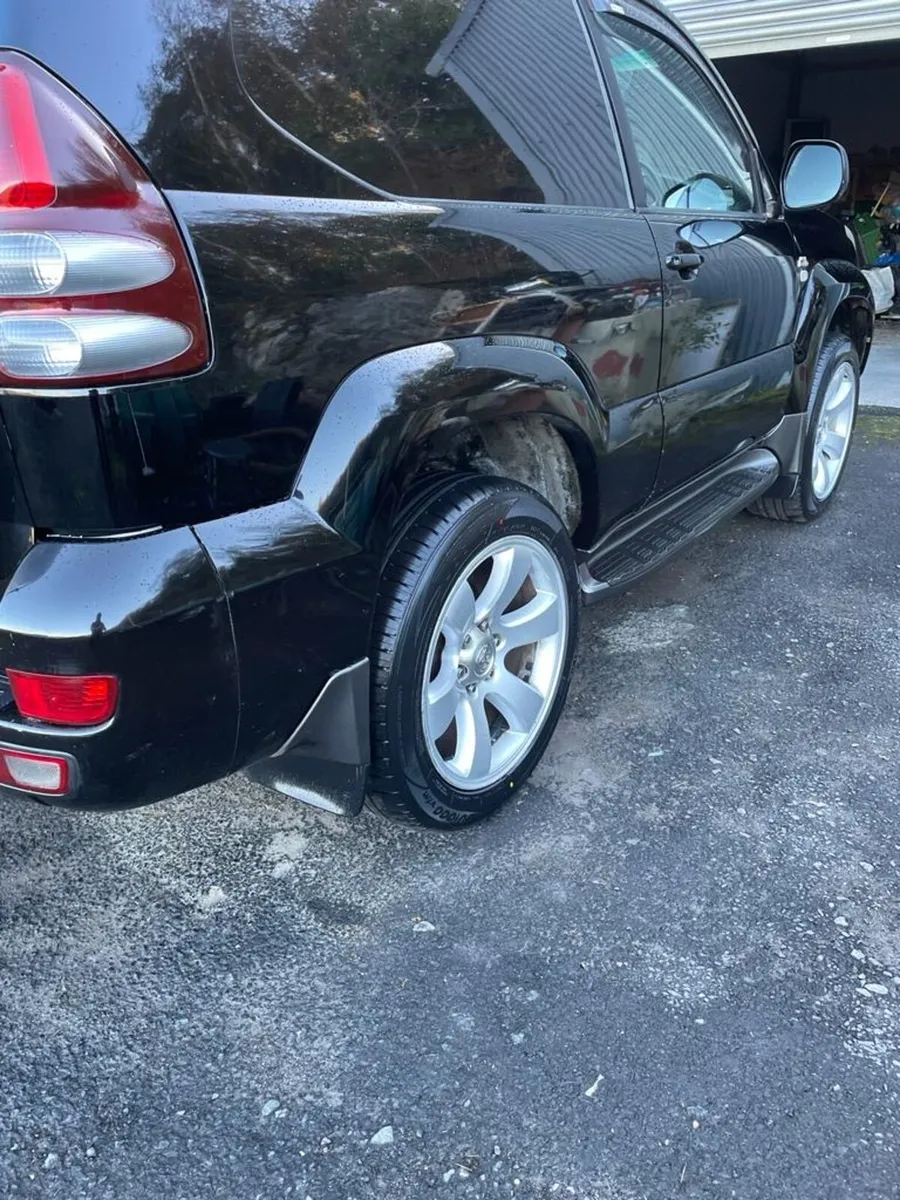 Toyota landcruiser - Image 3