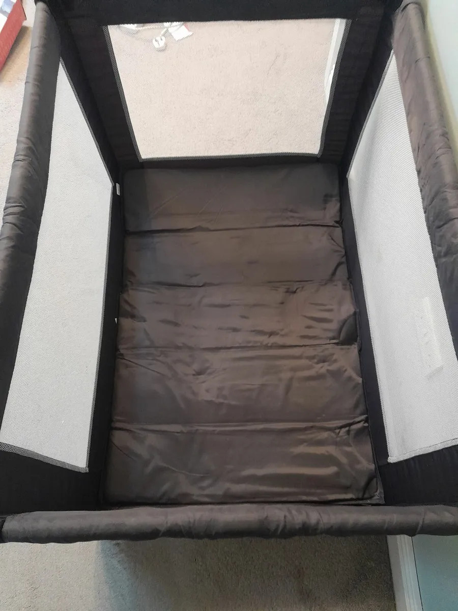 Travel Cot - Image 2
