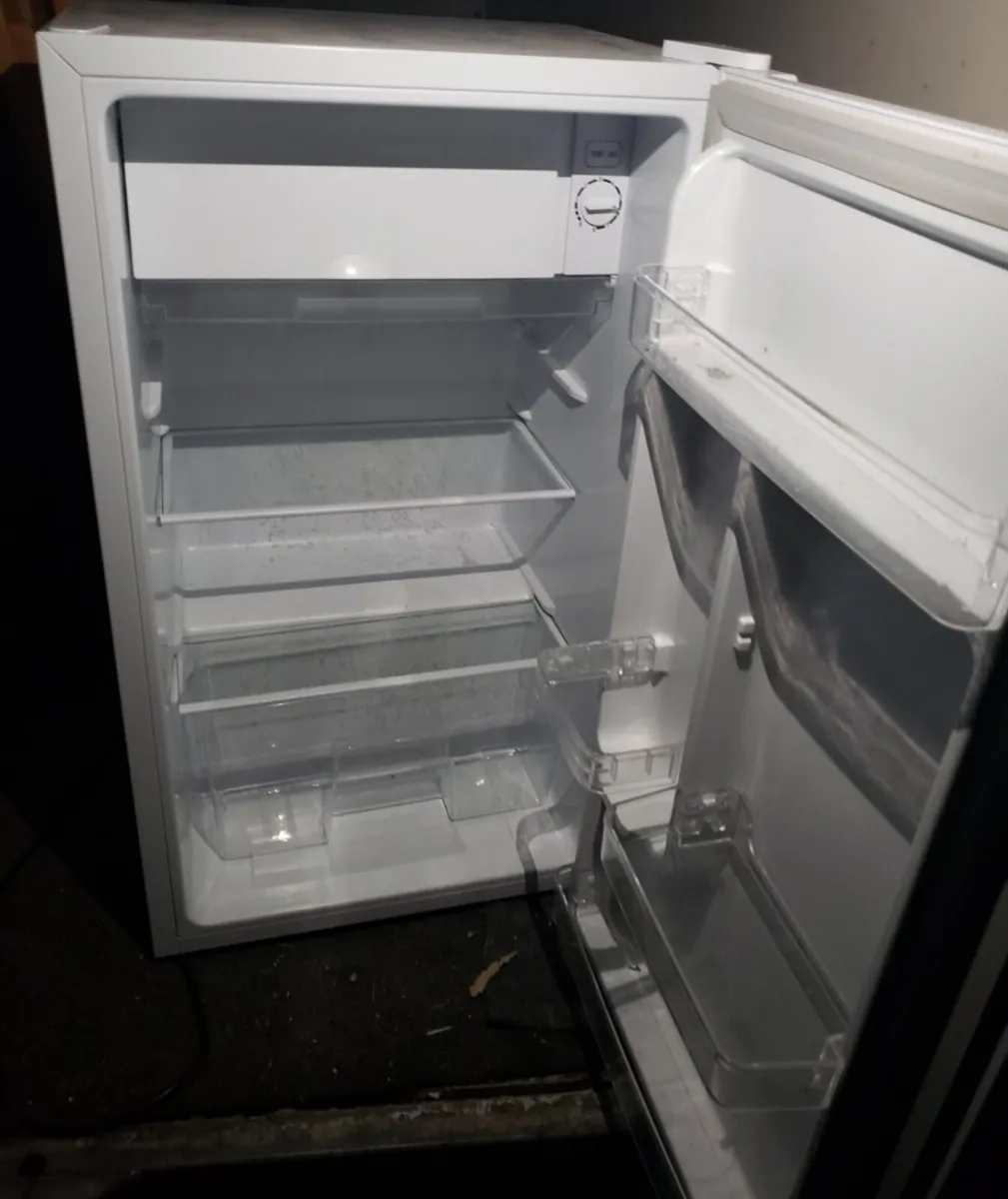 Under counter fridge with small freezer - Image 2