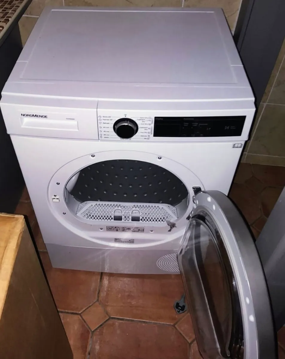 NordMende 8kg Heat Pump Dryer - Image 4