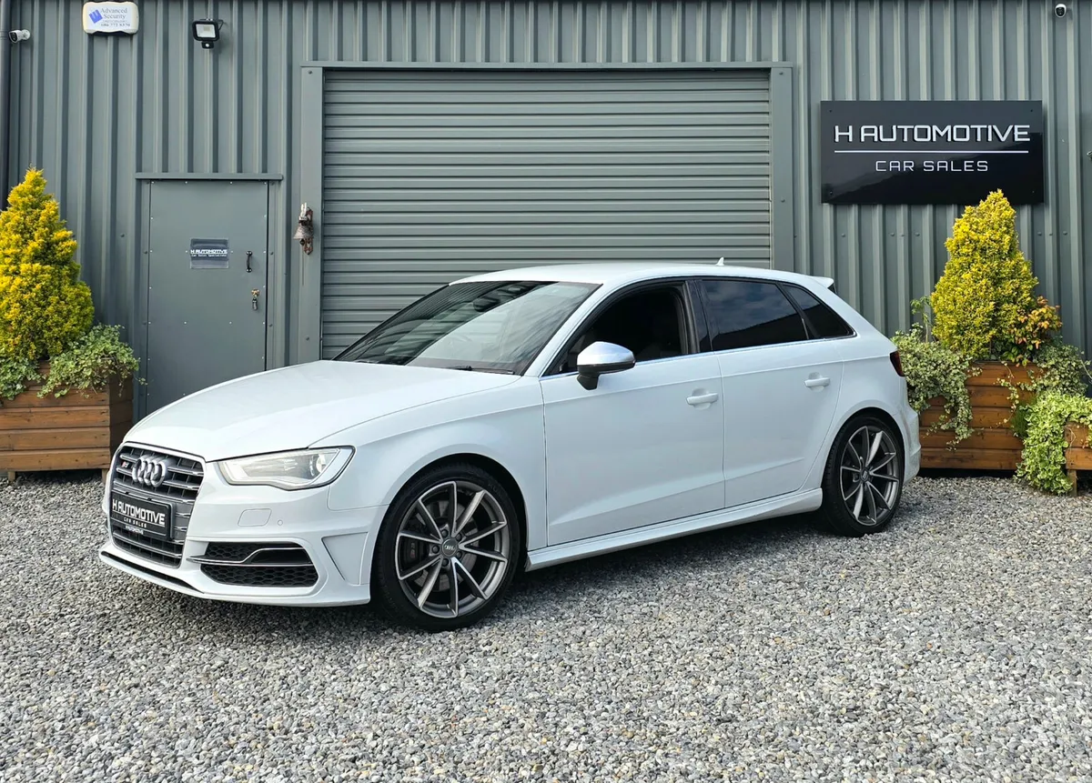 2014 AUDI S3 QUATTRO 300BHP S TRONIC LOW KMS - Image 1