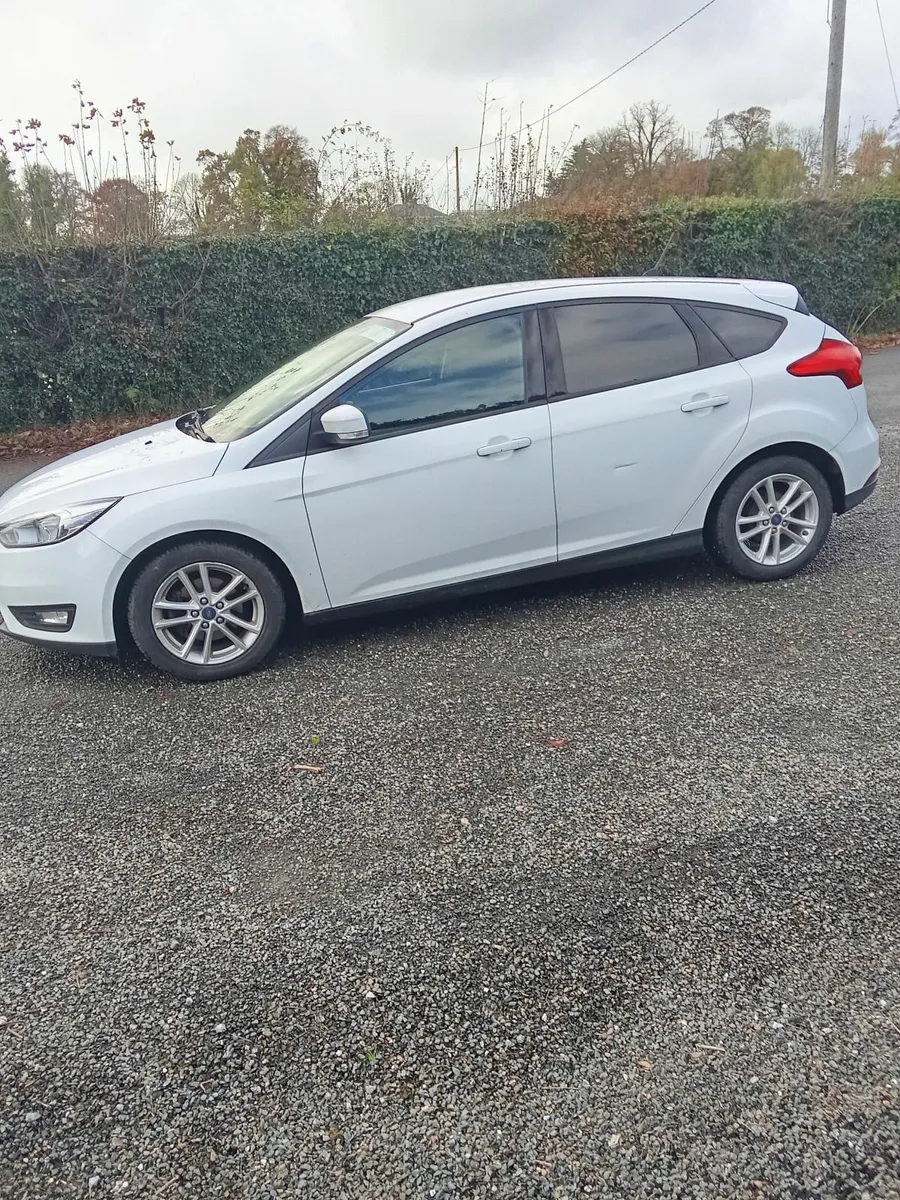 Ford Focus 2017 - Image 2
