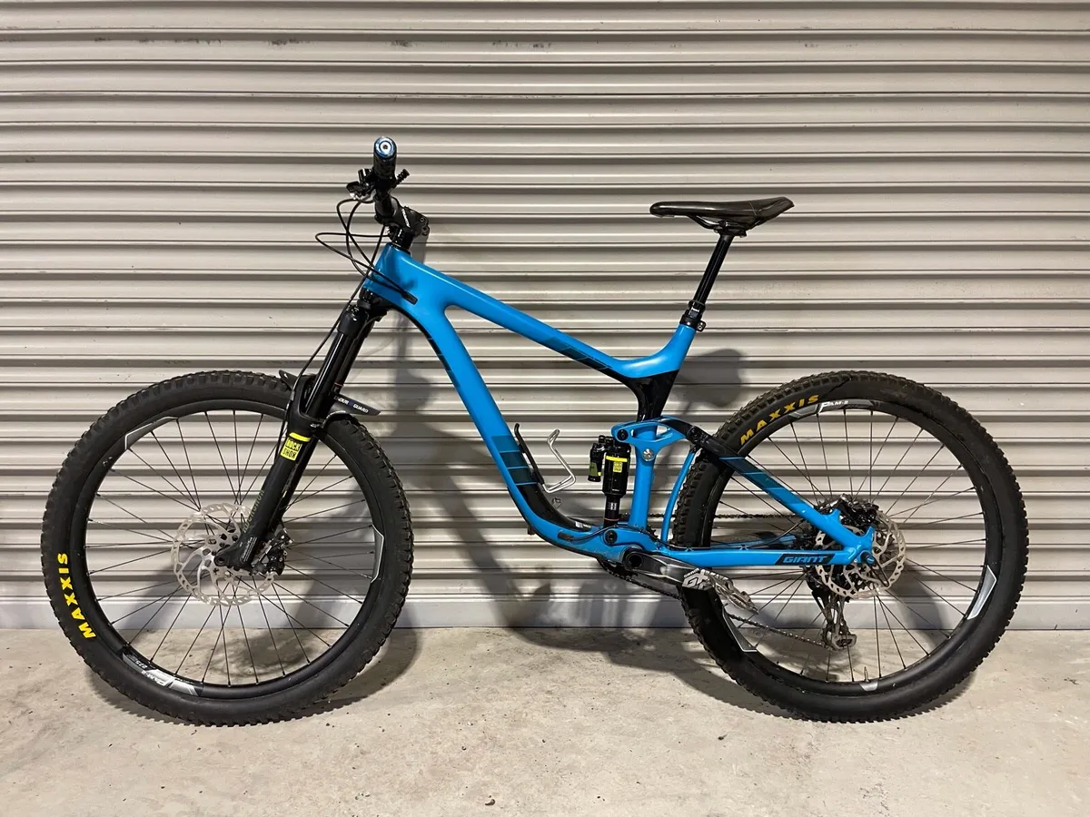 Giant Reign Advanced 0. 27.5” Carbon - Image 2