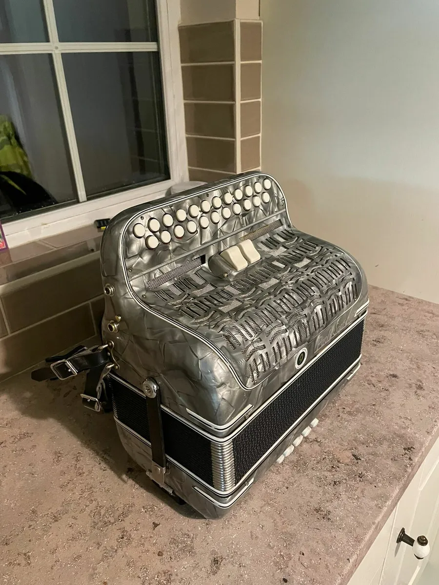 Button key accordion - Image 1