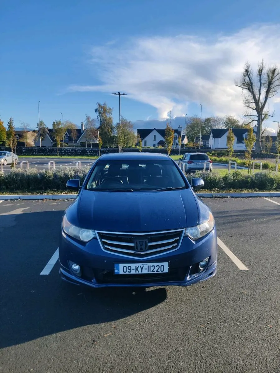 Honda Accord

2.2 i-DTEC ES GT 4dr - Image 3