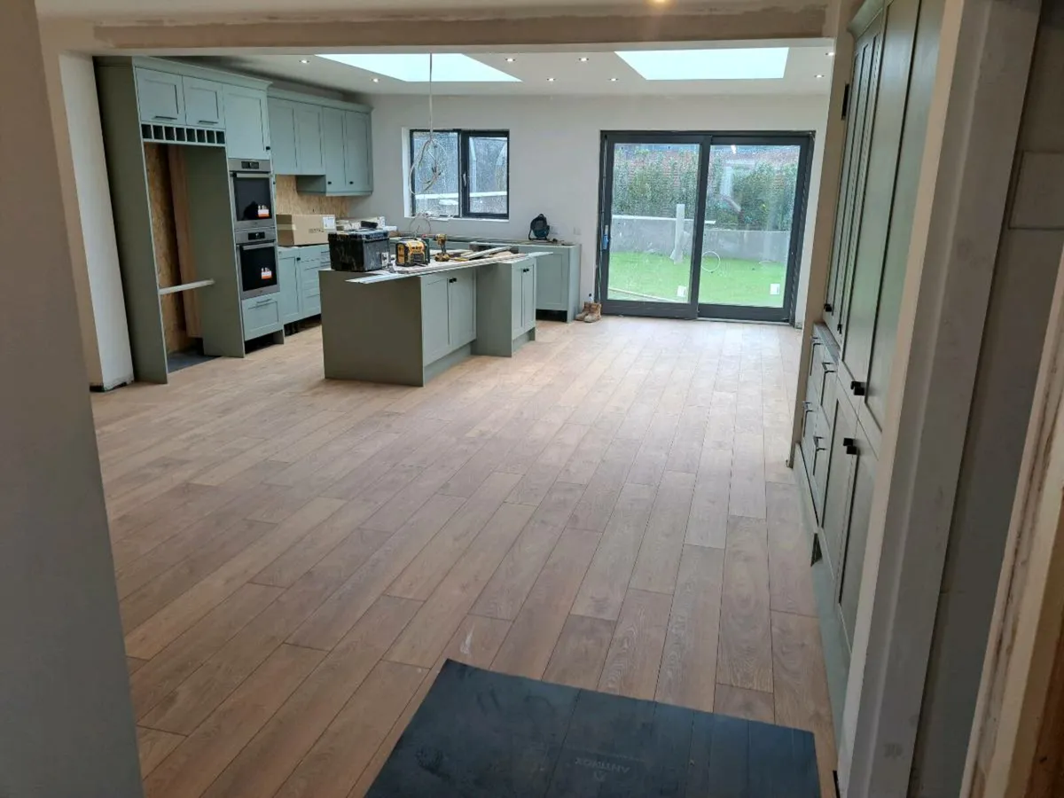 Carpenter/kitchen fitter - Image 1