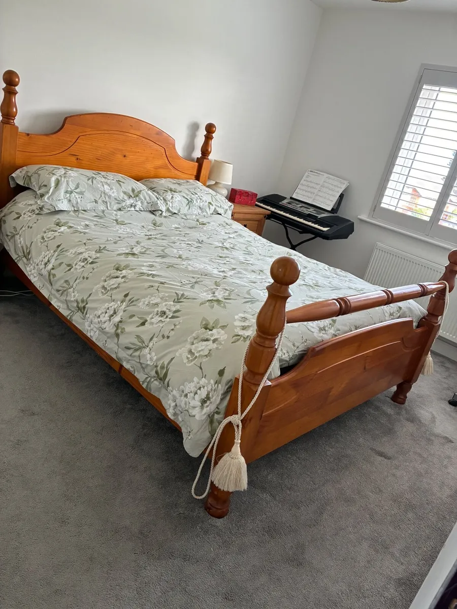 King size bed frame and bedside lockers - Image 2